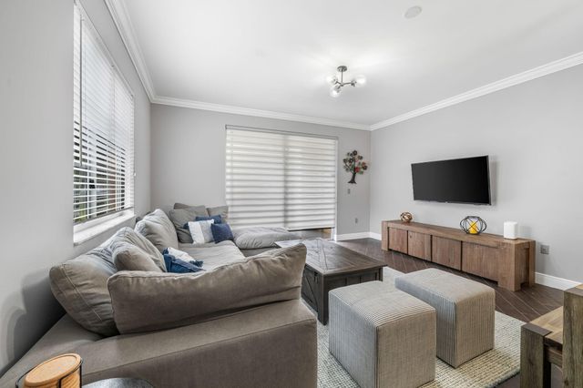 11771 St Andrews Place Apt 101, Wellington, FL 33414