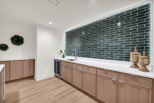 1323 Washington Boulevard, Birmingham, MI 48009
