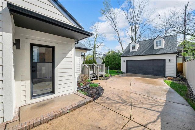 1323 Washington Boulevard, Birmingham, MI 48009