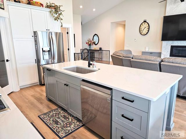 665 Hollow Drive, Idaho Falls, ID 83401