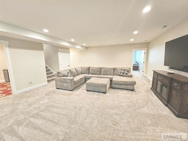 665 Hollow Drive, Idaho Falls, ID 83401
