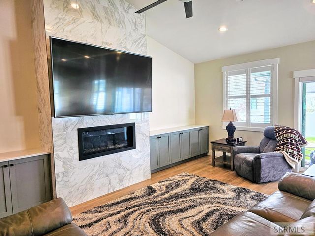 665 Hollow Drive, Idaho Falls, ID 83401