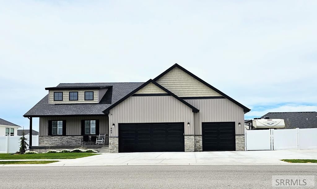 665 Hollow Drive, Idaho Falls, ID 83401