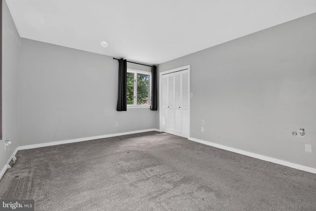60 COUNTRY CT, Landisville, PA 17538