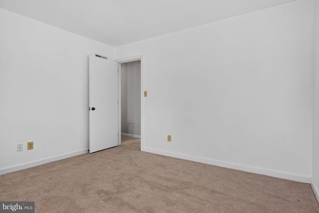 60 COUNTRY CT, Landisville, PA 17538