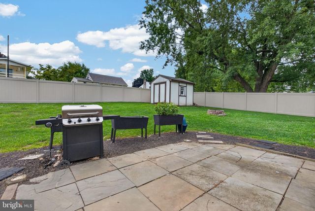60 COUNTRY CT, Landisville, PA 17538