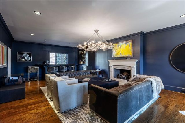 2968 Rivermeade NW Drive, Atlanta, GA 30327