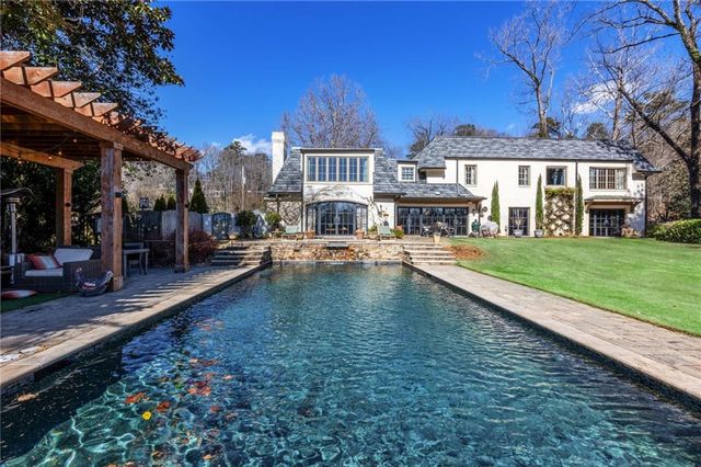 2968 Rivermeade NW Drive, Atlanta, GA 30327