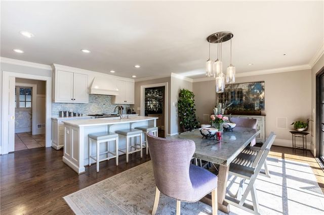 2968 Rivermeade NW Drive, Atlanta, GA 30327