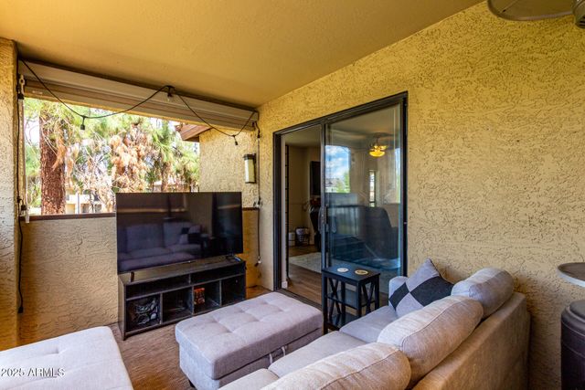 8214 N 21ST Drive A208, Phoenix, AZ 85021