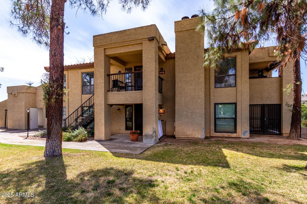 8214 N 21ST Drive A208, Phoenix, AZ 85021