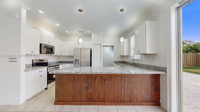 25324 SW 119th Ave, Homestead, FL 33032