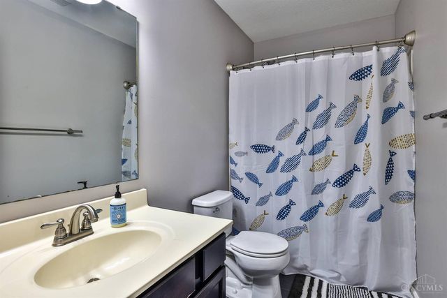 1539 Sefton Drive, Harrison, OH 45030
