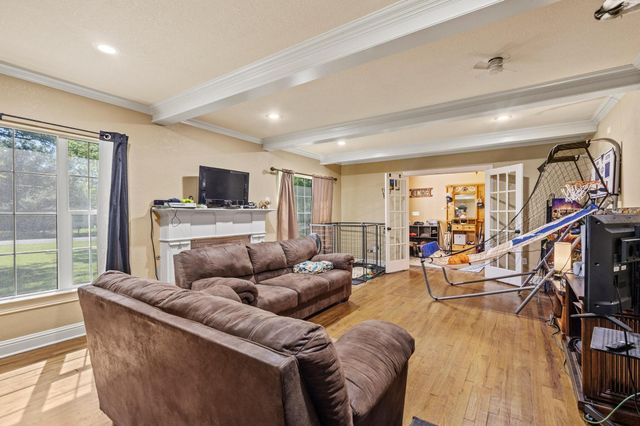 1905 Agnew Street, Bonham, TX 75418