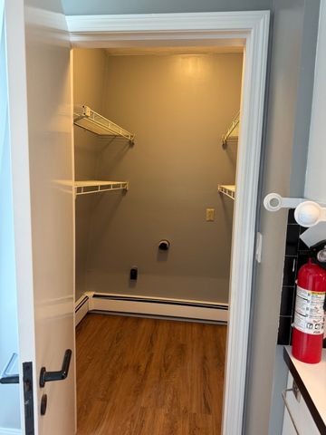 5 Washington Sq 3, Gloucester, MA 01930