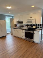 5 Washington Sq 3, Gloucester, MA 01930