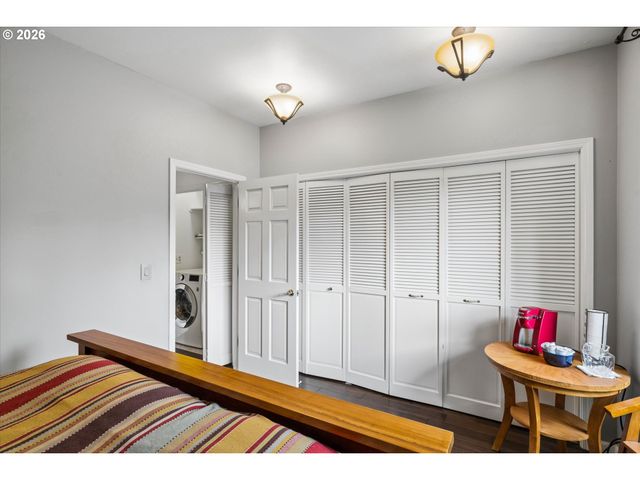 599 WIMBLEDON Ct, Eugene, OR 97401