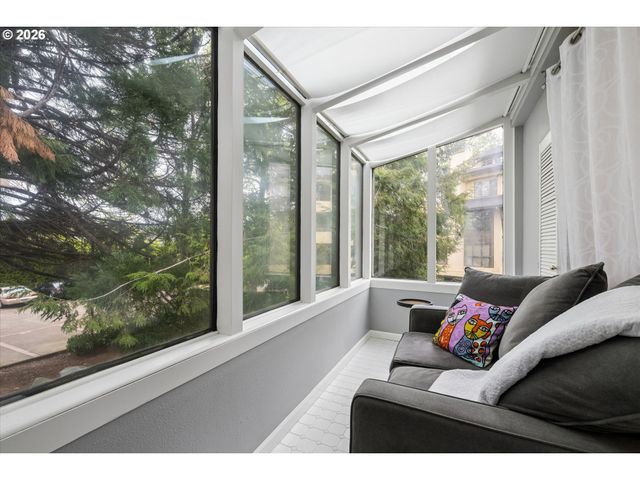 599 WIMBLEDON Ct, Eugene, OR 97401