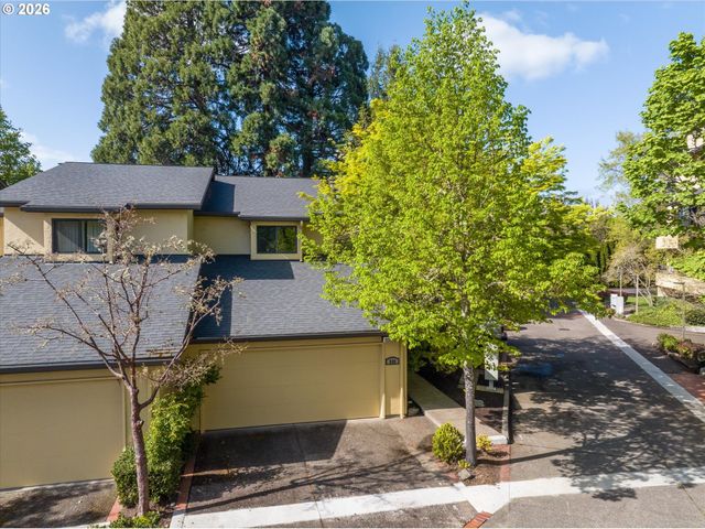 599 WIMBLEDON Ct, Eugene, OR 97401