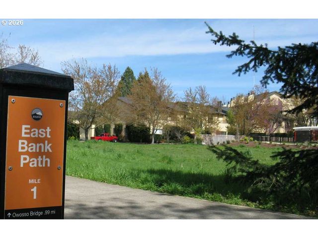 599 WIMBLEDON Ct, Eugene, OR 97401