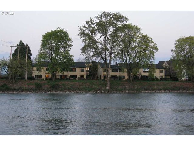 599 WIMBLEDON Ct, Eugene, OR 97401