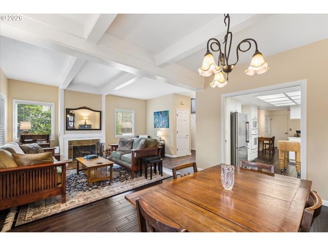 599 WIMBLEDON Ct, Eugene, OR 97401