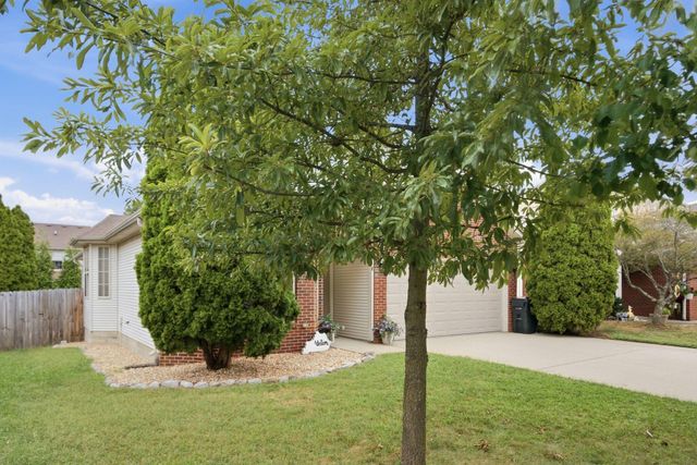 2736 Mill Wood Cove, Lexington, KY 40511
