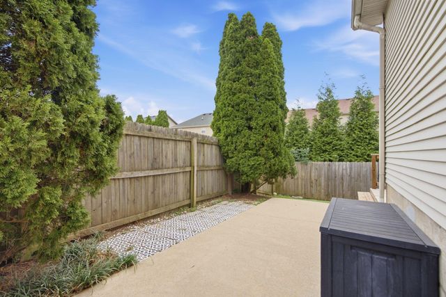 2736 Mill Wood Cove, Lexington, KY 40511