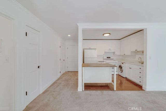 300 Cagney 208, Newport Beach, CA 92663
