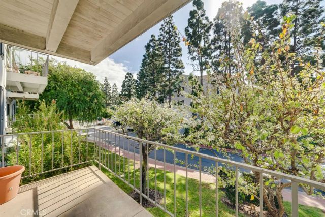 300 Cagney 208, Newport Beach, CA 92663