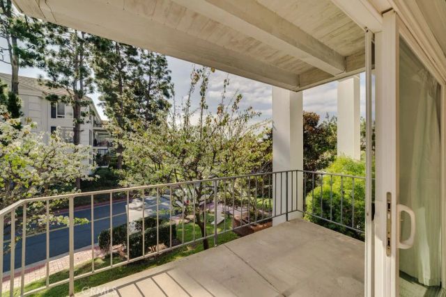 300 Cagney 208, Newport Beach, CA 92663