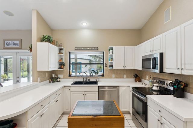 390 SMITH STREET, Oviedo, FL 32765