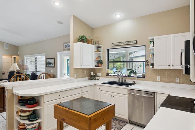 390 SMITH STREET, Oviedo, FL 32765