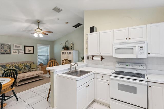 390 SMITH STREET, Oviedo, FL 32765