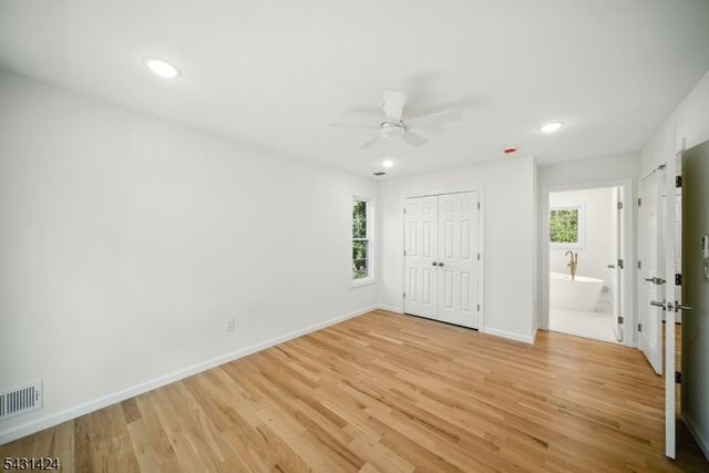 32 Alpine Dr, Jefferson Twp., NJ 07849