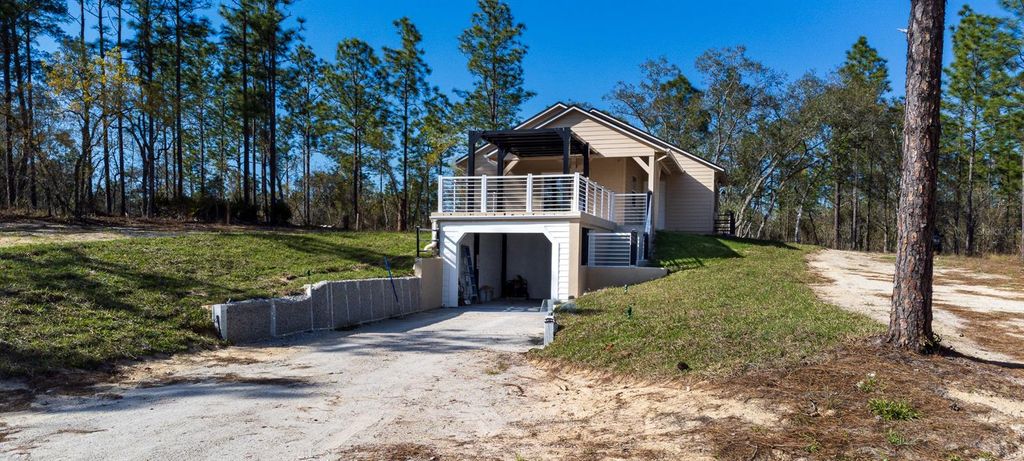 Image 5 of property listing at 12293 SW 89TH STREET, Dunnellon, FL 34432