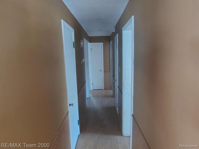 24806 Frisbee Street, Detroit, MI 48219
