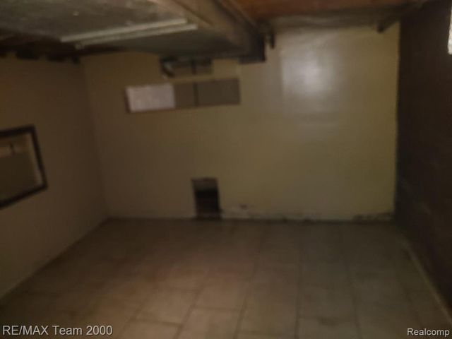 24806 Frisbee Street, Detroit, MI 48219