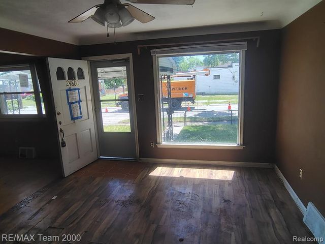 24806 Frisbee Street, Detroit, MI 48219