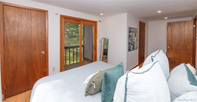17 Tiger Trail W, Carmel, NY 10512