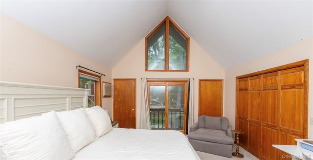 17 Tiger Trail W, Carmel, NY 10512