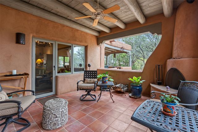 1203 Sierra Del Este, Santa Fe, NM 87501