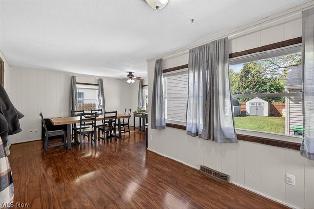 2258 E 290th Street, Wickliffe, OH 44092