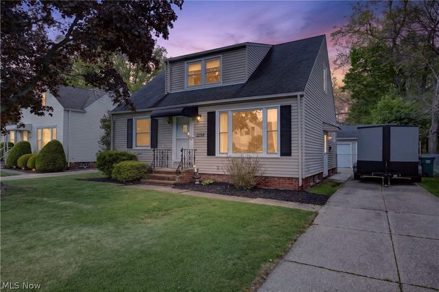 2258 E 290th Street, Wickliffe, OH 44092