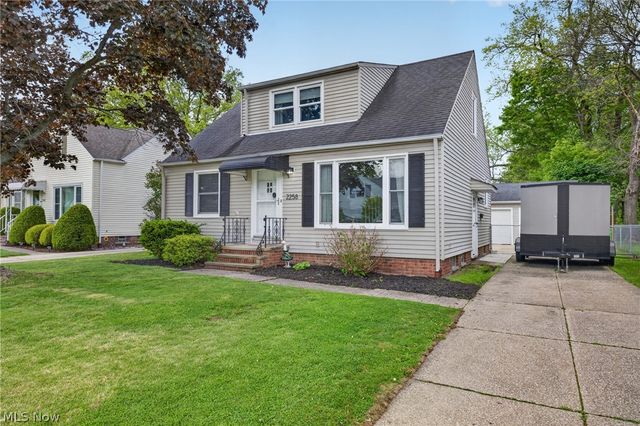 2258 E 290th Street, Wickliffe, OH 44092