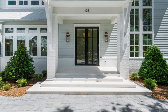 128 Forest Street, Santa Rosa Beach, FL 32459