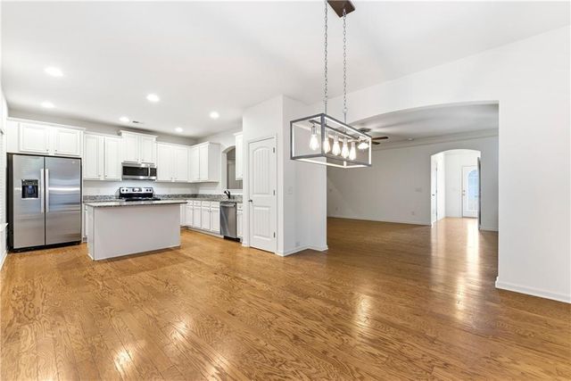 413 Village View, Woodstock, GA 30188