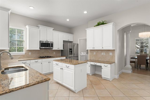 11334 CAMDEN LOOP WAY, Windermere, FL 34786