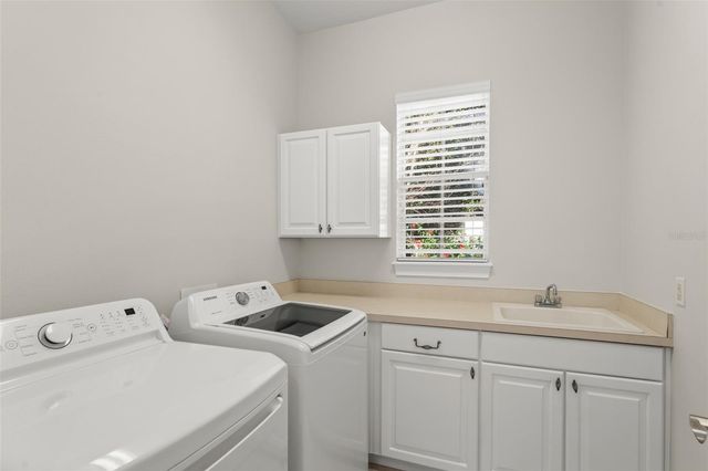 11334 CAMDEN LOOP WAY, Windermere, FL 34786