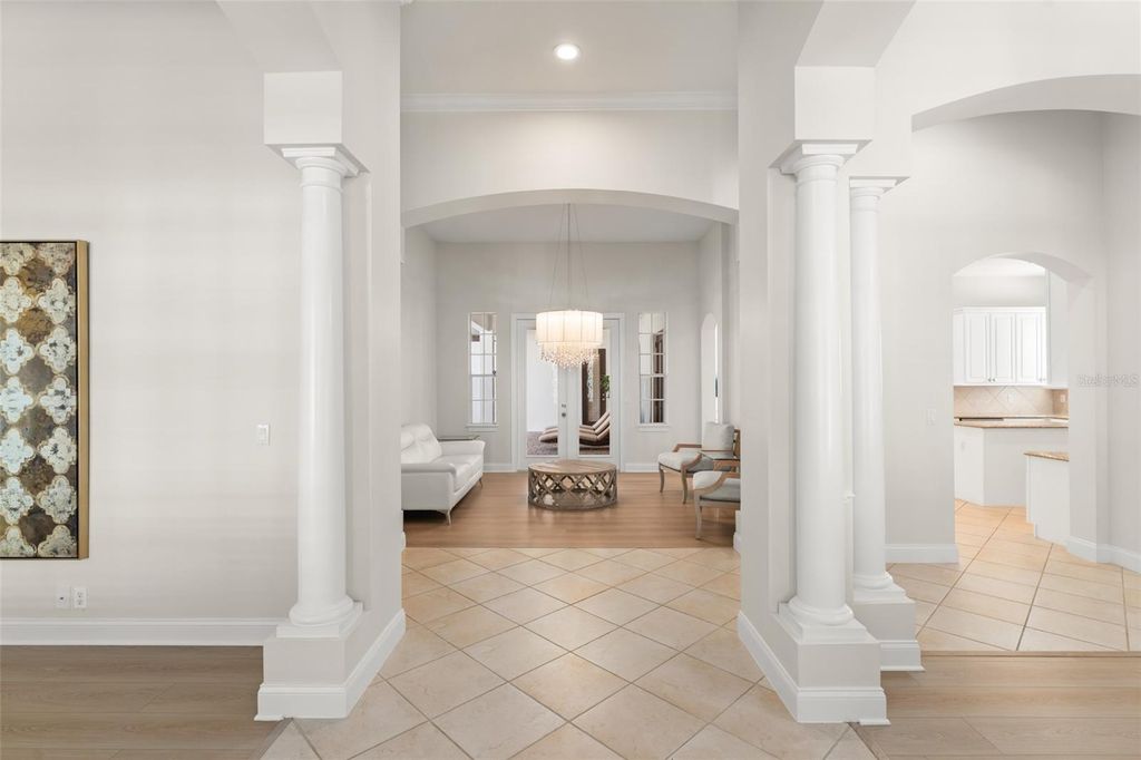 Image 2 of property listing at 11334 CAMDEN LOOP WAY, Windermere, FL 34786